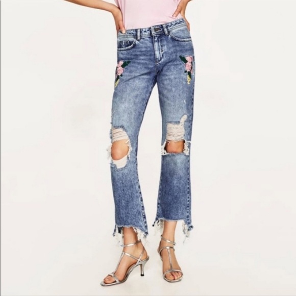Zara Denim - Zara Floral Embroidered Distressed Jeans Size 6